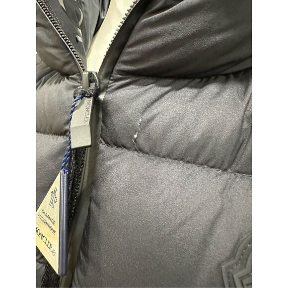 MONCLER BARRAUX HOODED DOWN VEST SIZE 0 / XS $1,800.00 - Picture 7 of 16